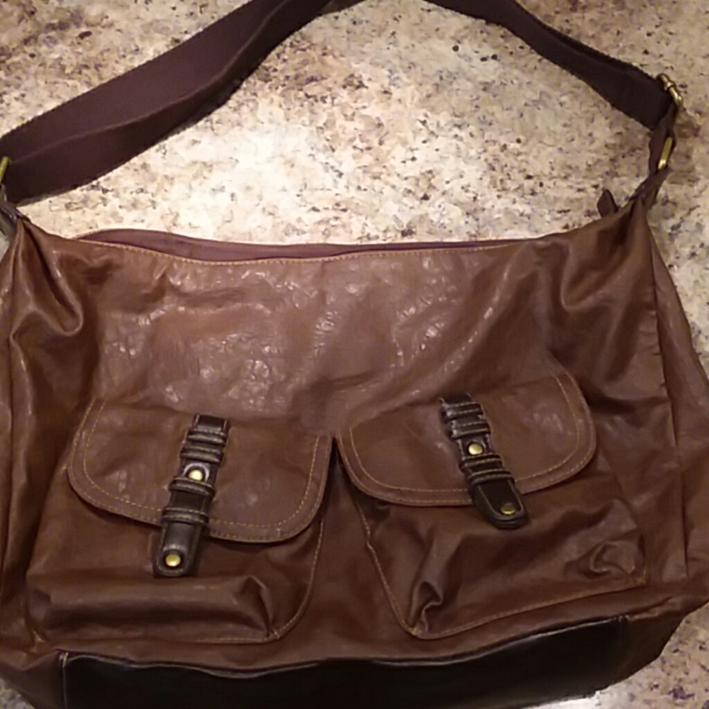 American Eagle Shoulder Sachel